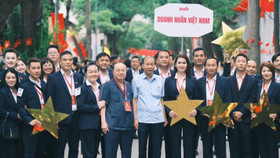 Khối Doanh nhân Việt Nam hợp luyện diễu binh, diễu hành A80 lần thứ hai