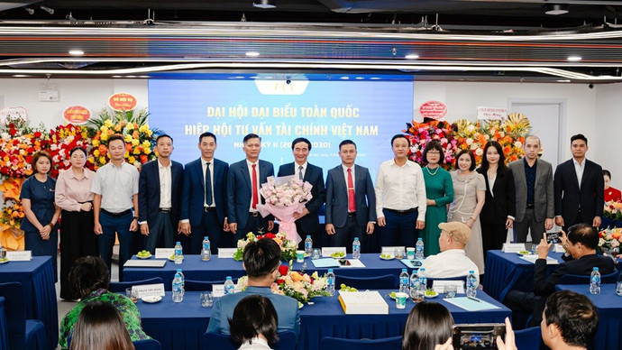 Ban Chấp hành hiệp hội nhiệm kỳ 2 ra mắt đại hội