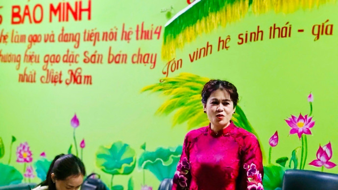 Bà Bùi Thị Hạnh Hiếu, Tổng Giám đốc Công ty Cổ phần Kinh doanh và chế biến nông sản Bảo Minh chia sẻ tại buổi họp báo