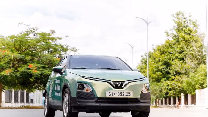 Tài xế dịch vụ chạy xe điện tiết kiệm từ chi phí bảo dưỡng tới chi phí sạc