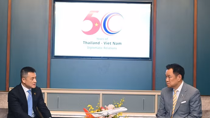 Thủ tướng Thái Lan Anutin Charnvirakul tại buổi gặp gỡ với lãnh đạo Tập đoàn Sun Group