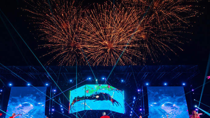 Concert của siêu sao G-DRAGON thăng hoa giữa đại dương ánh sáng Ocean City