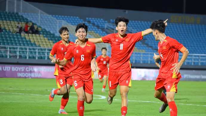 U17 Việt Nam vô địch: Dấu ấn HLV Roland và "hệ sinh thái" CLB Hà Nội