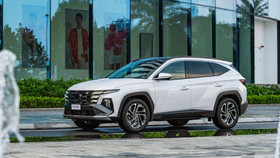 Hyundai Tucson thế hệ mới chính thức ra mắt khách Việt, giá thấp nhất 769 triệu đồng