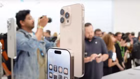 Màu mới của iPhone 16 Pro Max “cháy hàng” tại thị trường Việt