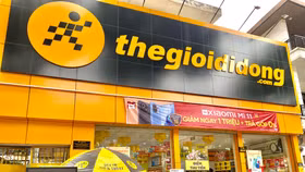 Ngày đầu mở bán, Thế Giới Di Động dự tính giao 20.000 iPhone 16 tới khách Việt