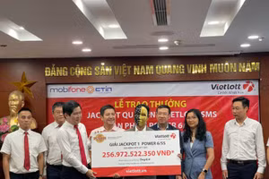 Vietlott trao Jackpot 256 tỷ đồng - giải thưởng lớn thứ hai trong lịch sử xổ số Việt Nam