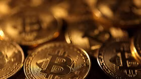 Bitcoin chạm đỉnh lịch sử, tiệm cận mốc 112.000 USD