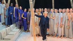 Nhà thiết kế huyền thoại Giorgio Armani qua đời, di sản thời trang sẽ về tay ai?