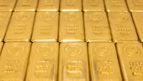 Giá vàng thế giới lập đỉnh lịch sử 4.800 USD, dấy lên dự báo chạm mốc 7.000 USD