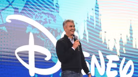 Disney có CEO mới: Josh D’Amaro chính thức kế nhiệm Bob Iger