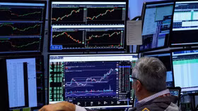 Phố Wall tăng mạnh nhờ kỳ vọng chấm dứt tình trạng chính phủ Mỹ đóng cửa 