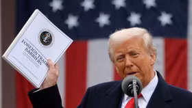 Giới chuyên gia tranh cãi về cách tính toán thuế quan của chính quyền Trump