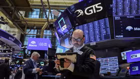 Mỹ, Iran cùng phát tín hiệu ngừng bắn, giá dầu trượt giảm trước khả năng hạ nhiệt xung đột Trung Đông 