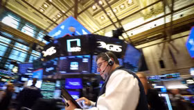 Phố Wall "ăn mừng" tuần tăng điểm sau những diễn biến mới về thuế quan