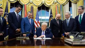 Mỹ đẩy mạnh chiêu mộ nhân tài AI, mời chào mức lương tới 200.000 USD