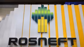 Mỹ áp lệnh trừng phạt các tập đoàn dầu mỏ lớn của Nga, EU mạnh tay chặn khí hoá lỏng LNG 