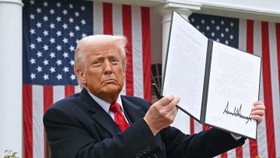Thuế quan của ông Trump bị Tòa án Mỹ tuyên bố bất hợp pháp 