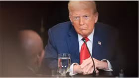 Các đối tác lớn của Mỹ vội vã “chốt” thoả thuận trước “bão thuế quan”