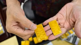 Vàng giảm 3 ngày liên tiếp, nhà đầu tư đã lỗ 6 triệu đồng mỗi lượng