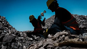 Mỹ thúc đẩy các thỏa thuận đất hiếm với châu Á, thách thức vị thế Bắc Kinh