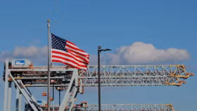 Tổng thống Mỹ cảnh báo thảm họa kinh tế và an ninh nếu Tòa án Tối cao phản đối thuế quan 