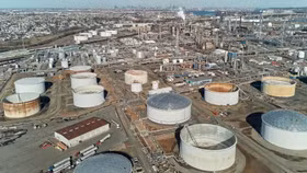 CNN: Vì sao việc G7 xả kho dầu cũng chỉ như “muối bỏ bể”?