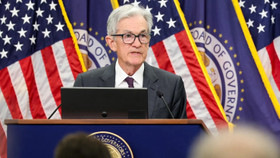 Chủ tịch Fed Jerome Powell phát biểu trước báo giới sau cuộc họp chính sách tháng 7/2025