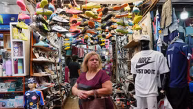 Thuế Mỹ siết chặt, Trung Quốc đẩy mạnh “xả hàng” sang Mỹ Latin