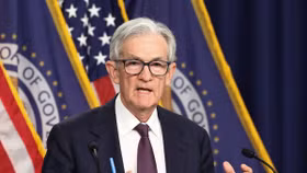 Kinh tế Mỹ đứng giữa ngã ba đường, Fed đành chọn cách “án binh bất động"