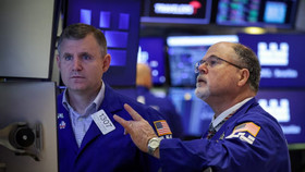 Chứng khoán Mỹ giảm điểm phiên thứ tư liên tiếp, nhóm công nghệ lớn chịu áp lực