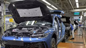 Ngành ô tô toàn cầu lao đao vì Trung Quốc siết chặt xuất khẩu đất hiếm