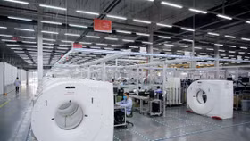 Mỹ mở điều tra về thiết bị y tế, robot và máy móc công nghiệp, nguy cơ dẫn đến làn sóng áp thuế mới 