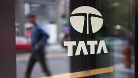 Vén màn cuộc đấu đá tranh giành quyền lực làm chao đảo đế chế kinh doanh số một Ấn Độ