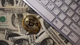 Bitcoin giảm về 106.000 USD do áp lực chốt lời