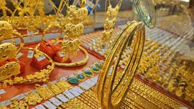 Giá vàng trong nước tăng mạnh phiên đầu tuần