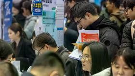 AI gây “bão sa thải” tại Mỹ, Trung Quốc thì sao?