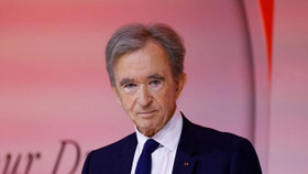 Một năm 2024 đầy thăng trầm của tỷ phú LVMH Bernard Arnault