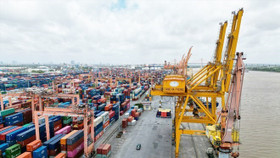 UOB: Xuất khẩu bùng nổ, Việt Nam ghi nhận tốc độ tăng trưởng kinh tế ấn tượng nhất kể từ 2011 
