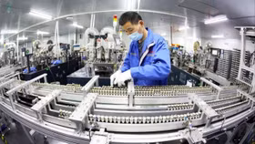 Trung Quốc đối mặt với nguy cơ giảm phát vì sản xuất hàng hoá quá nhiều