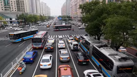 Cấm xe máy xăng, thần tốc “điện hoá” giao thông: Kinh nghiệm từ Trung Quốc và bài học cho Việt Nam