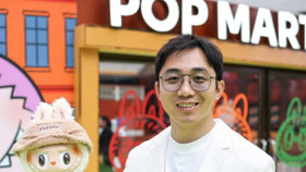 Tỷ phú trẻ Wang Ning - nhà sáng lập và CEO của thương hiệu đồ chơi Pop Mart