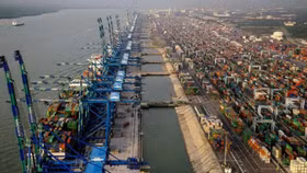 Sau một năm thuế Trump: Doanh nghiệp Đông Nam Á học cách thích nghi với trật tự thương mại mới