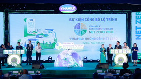 Vinamilk công bố lộ trình tiến tới Net Zero 2050 và nhà máy, trang trại đạt trung hòa Carbon đầu tiên