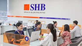 Vì sao cổ phiếu SHB tăng giá bất chấp thị trường “đỏ lửa”