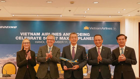 Vietnam Airlines xoay sở ra sao để có tiền mua 50 máy bay Boeing 737 Max?