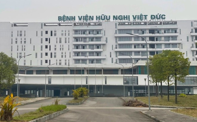 Đưa cơ sở 2 Bệnh viện Bạch Mai và Việt Đức vào sử dụng trước ngày 30/11
