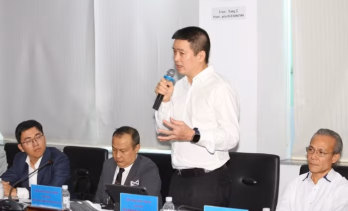 Ông Phan Đức Trung, Chủ tịch Hiệp hội Blockchain Việt Nam (VBA), trình bày tại tọa đàm