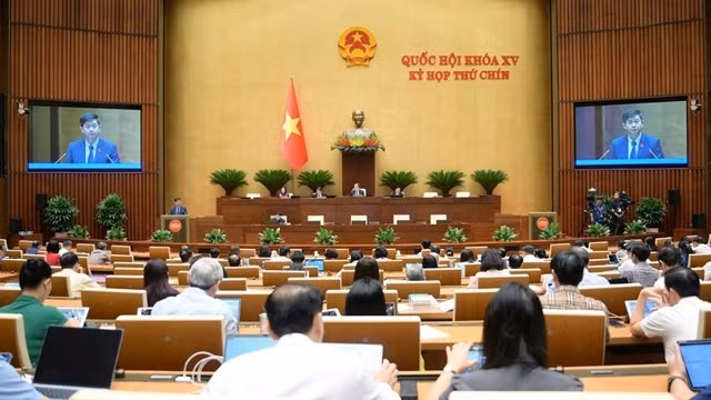 Thành lập Hội đồng bầu cử quốc gia với 19 thành viên