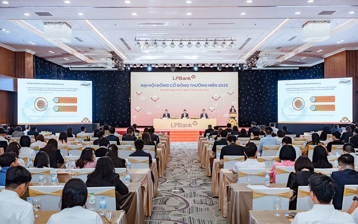 Toàn cảnh Đại hội đồng cổ đông thường niên năm 2025 cửa LPBank